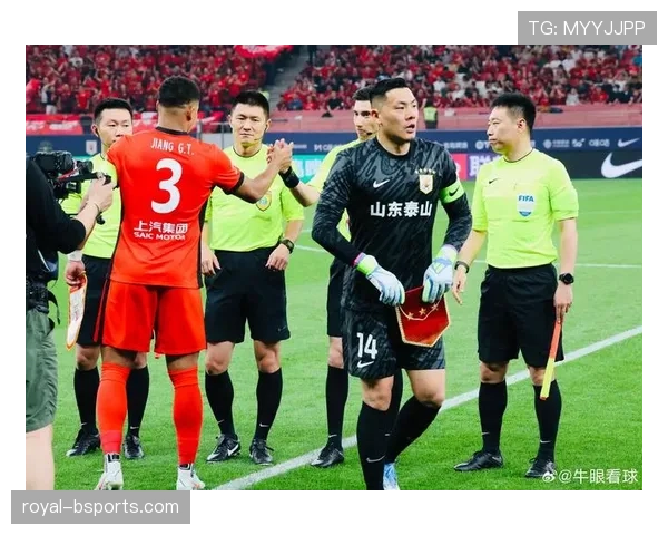 门将阻挡犯规判罚标准,哪些动作算违规容易被忽视? 门将阻挡犯规判罚标准,哪些动作算违规容易被忽视?